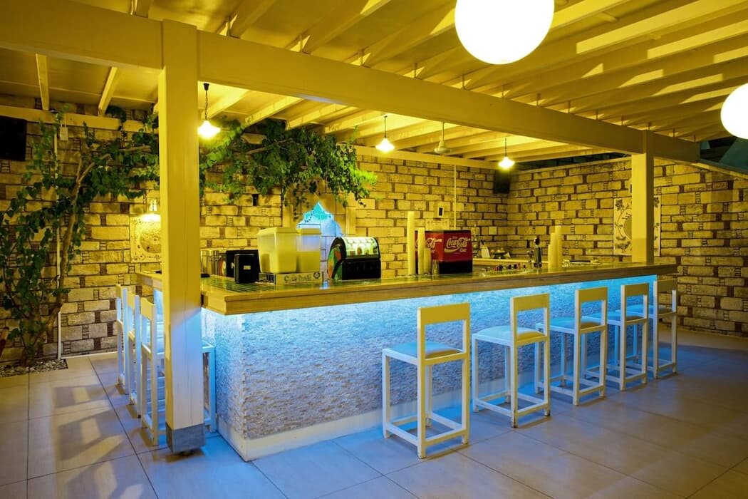 Salmakis Resort havuz alanı